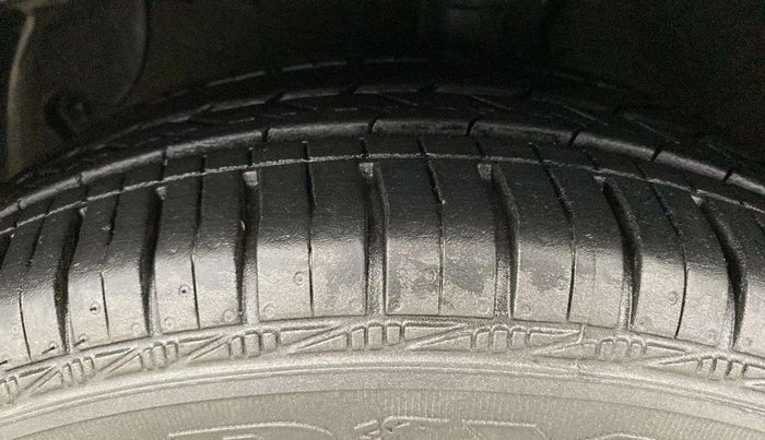 2019 Hyundai Grand i10 SPORTZ 1.2 KAPPA VTVT, Petrol, Manual, 62,079 km, Left Front Tyre Tread