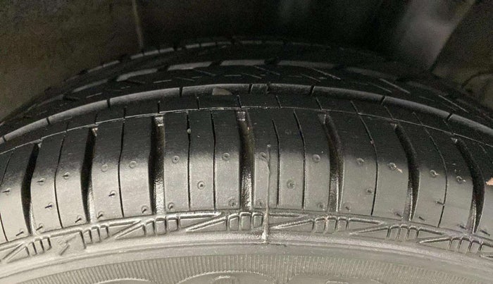 2019 Hyundai Grand i10 SPORTZ 1.2 KAPPA VTVT, Petrol, Manual, 62,079 km, Left Rear Tyre Tread