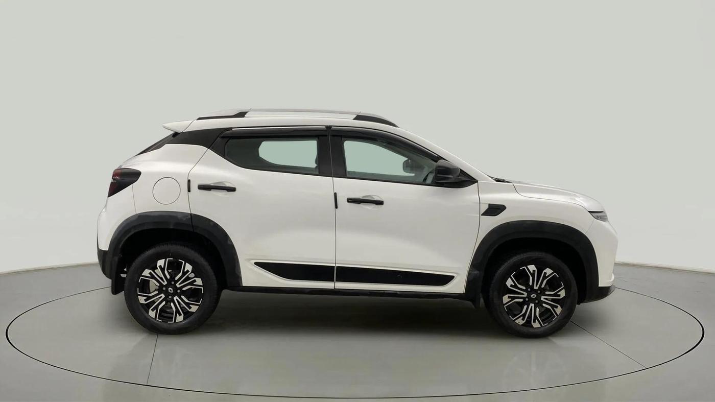 2022 Renault Kiger RXT (O) MT, Petrol, Manual, 25,426 km, Right Side View