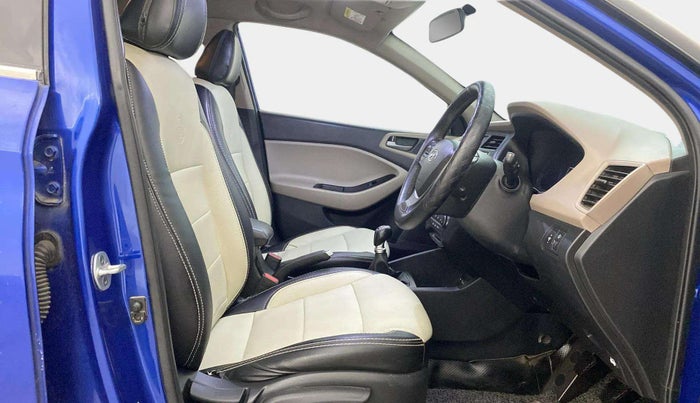 2016 Hyundai Elite i20 ASTA 1.2, Petrol, Manual, 1,18,213 km, Right Side Front Door Cabin