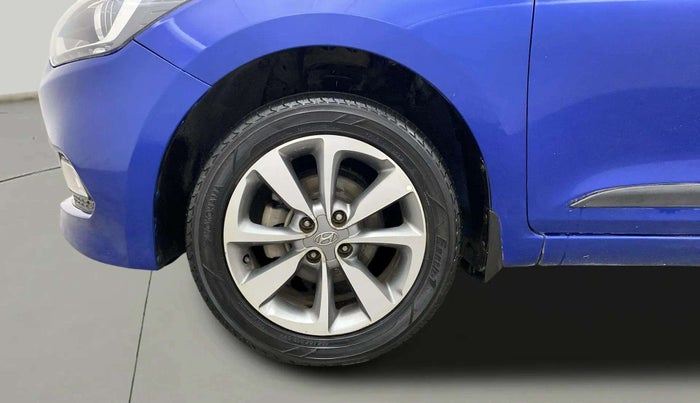 2016 Hyundai Elite i20 ASTA 1.2, Petrol, Manual, 1,18,213 km, Left Front Wheel