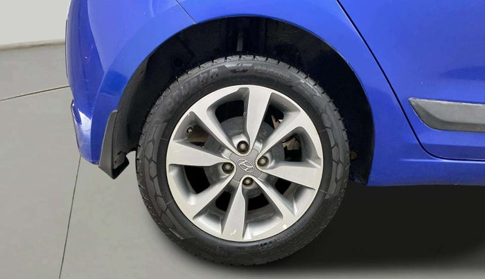 2016 Hyundai Elite i20 ASTA 1.2, Petrol, Manual, 1,18,213 km, Right Rear Wheel