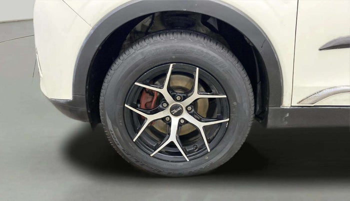 2021 Mahindra XUV300 W6 1.5 DIESEL AMT, Diesel, Automatic, 58,153 km, Left Front Wheel