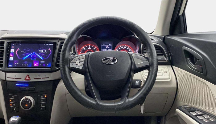 2021 Mahindra XUV300 W6 1.5 DIESEL AMT, Diesel, Automatic, 58,153 km, Steering Wheel Close Up