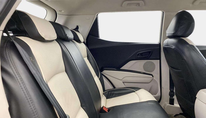 2021 Mahindra XUV300 W6 1.5 DIESEL AMT, Diesel, Automatic, 58,153 km, Right Side Rear Door Cabin