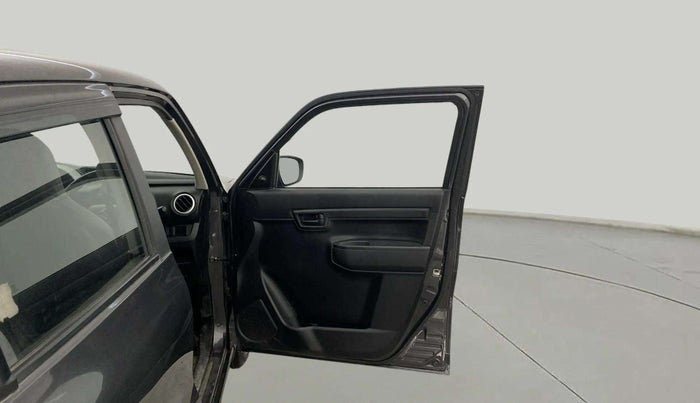 2021 Maruti S PRESSO VXI+, Petrol, Manual, 19,187 km, RHS Front Door