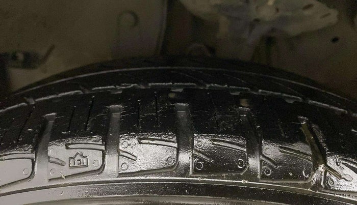 2016 Honda City 1.5L I-VTEC VX, CNG, Manual, 63,637 km, Left Front Tyre Tread