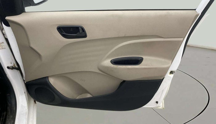 2021 Hyundai NEW SANTRO SPORTZ EXECUTIVE MT CNG, CNG, Manual, 72,745 km, Driver Side Door Panels Control