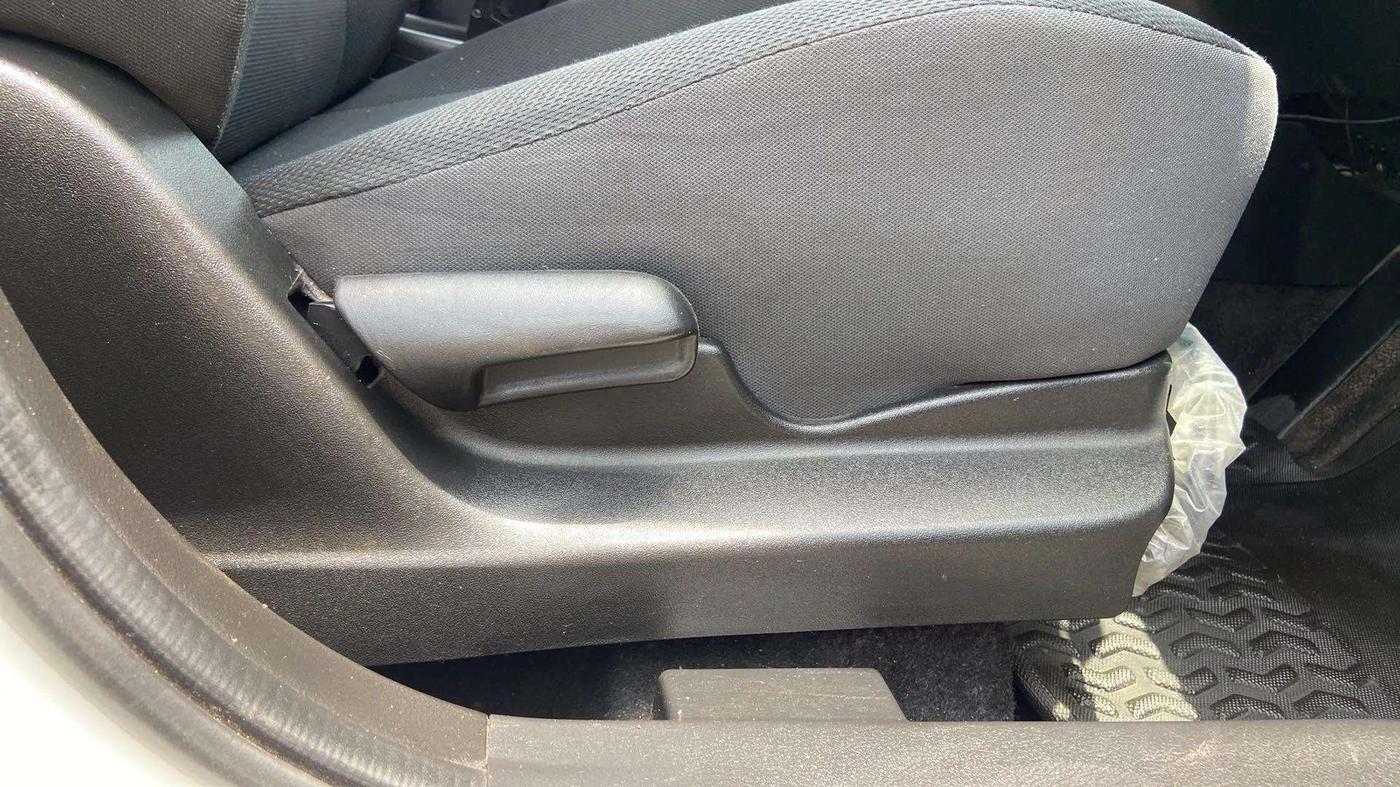 2021 Maruti Vitara Brezza LXI, Petrol, Manual, 52,425 km, Driver Side Adjustment Panel