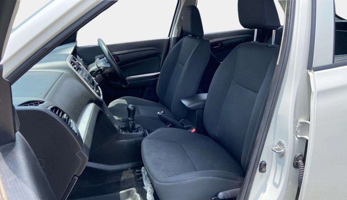 2021 Maruti Vitara Brezza LXI, Petrol, Manual, 52,425 km, Right Side Front Door Cabin