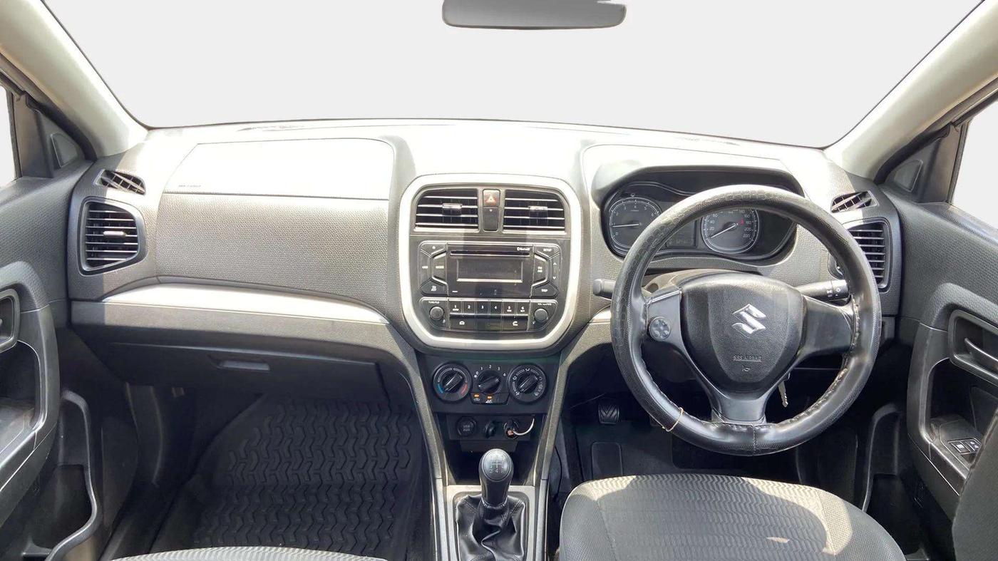 2021 Maruti Vitara Brezza LXI, Petrol, Manual, 52,425 km, Dashboard