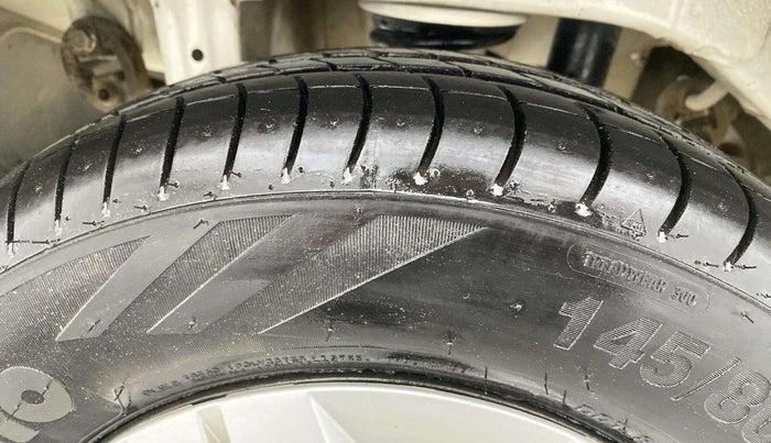 2018 Maruti Alto 800 LXI, Petrol, Manual, 26,906 km, Right Rear Tyre Tread