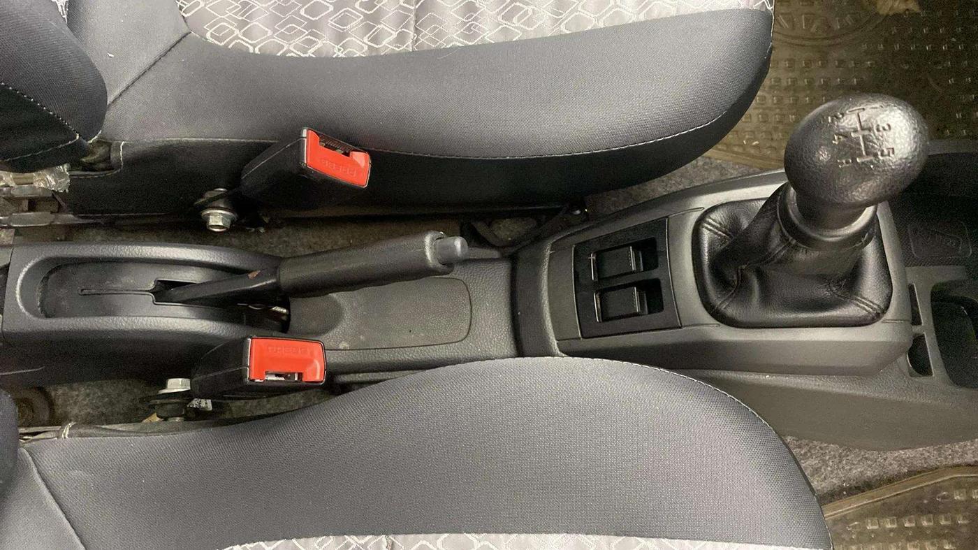2018 Maruti Alto 800 LXI, Petrol, Manual, 26,906 km, Gear Lever