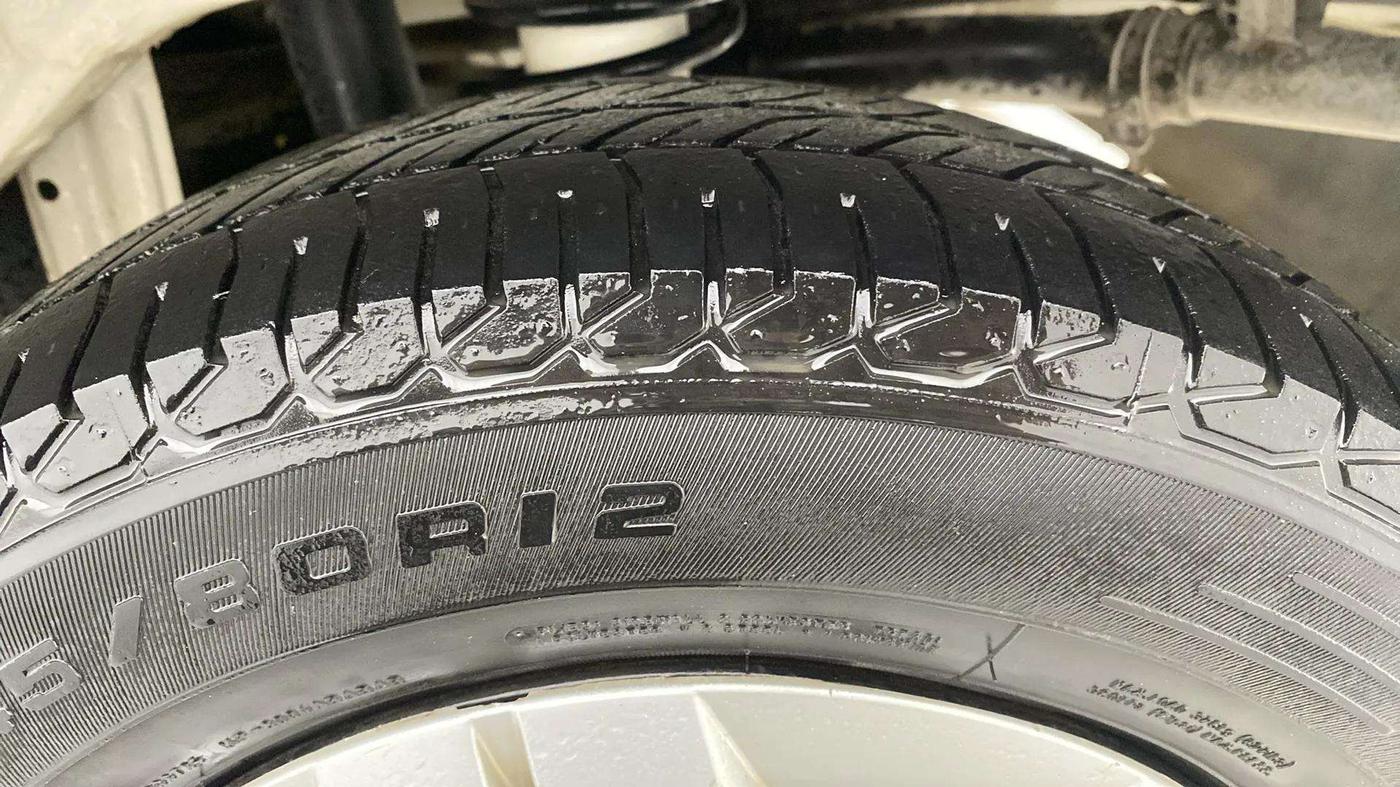 2018 Maruti Alto 800 LXI, Petrol, Manual, 26,906 km, Left Rear Tyre Tread