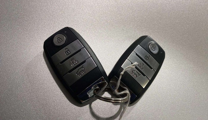 2022 KIA SONET HTX 1.0 DCT, Petrol, Automatic, 12,615 km, Key Close Up
