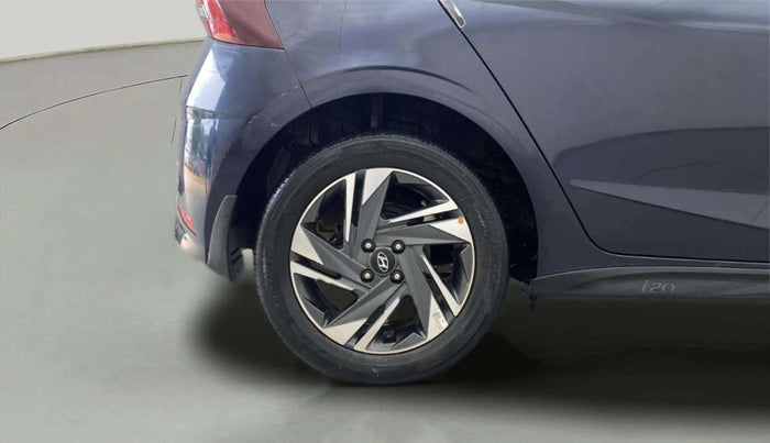 2021 Hyundai NEW I20 ASTA 1.2 AT, Petrol, Automatic, 19,162 km, Right Rear Wheel