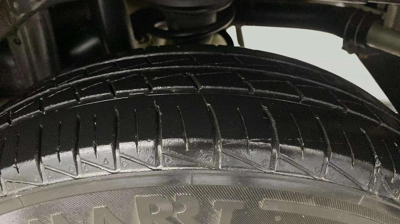 2021 Maruti Alto LXI O, Petrol, Manual, 13,070 km, Left Rear Tyre Tread