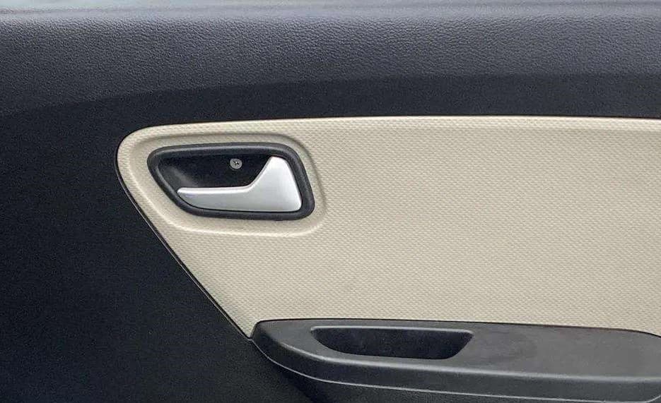 2021 Maruti Alto LXI O, Petrol, Manual, 13,070 km, Driver Side Door Panels Control