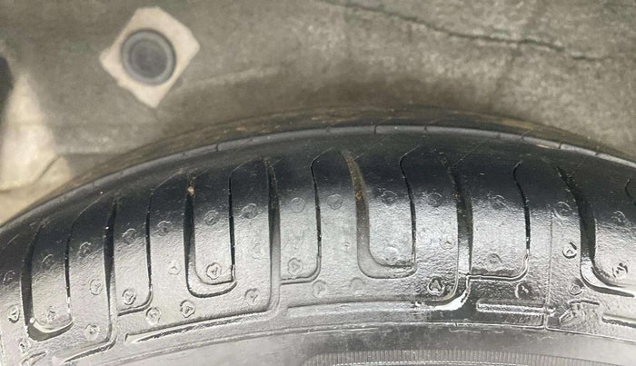 2013 Hyundai i10 SPORTZ 1.2 AT, Petrol, Automatic, 71,261 km, Right Rear Tyre Tread