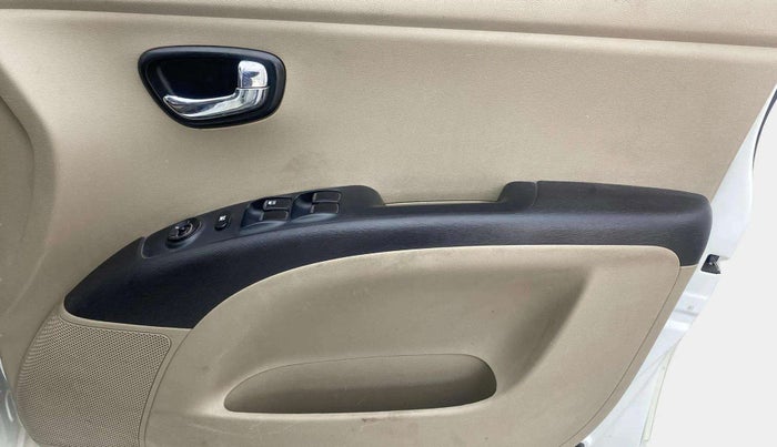 2013 Hyundai i10 SPORTZ 1.2 AT, Petrol, Automatic, 71,261 km, Driver Side Door Panels Control