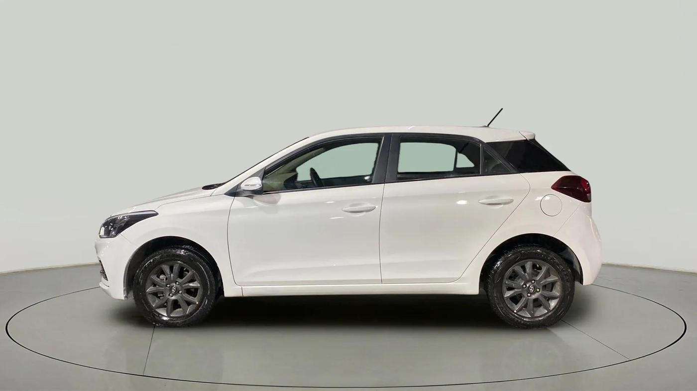 2019 Hyundai Elite i20 SPORTZ PLUS 1.2, Petrol, Manual, 18,639 km, Left Side