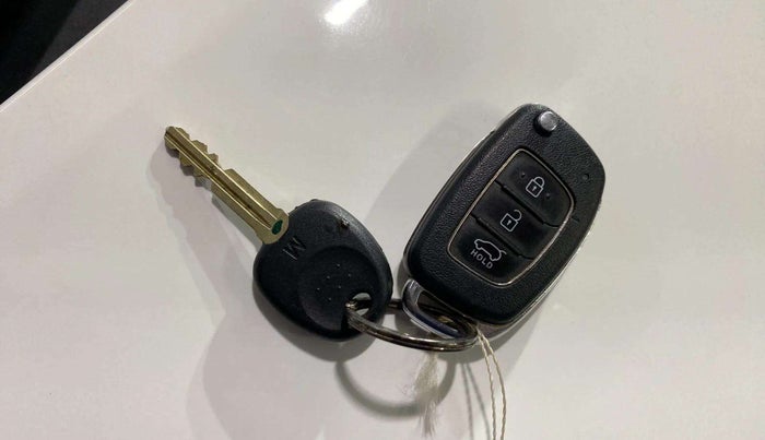 2019 Hyundai Elite i20 SPORTZ PLUS 1.2, Petrol, Manual, 18,617 km, Key Close Up