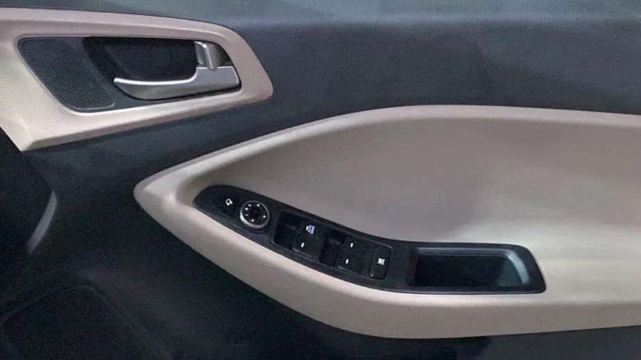 2019 Hyundai Elite i20 SPORTZ PLUS 1.2, Petrol, Manual, 18,639 km, Driver Side Door Panels Control
