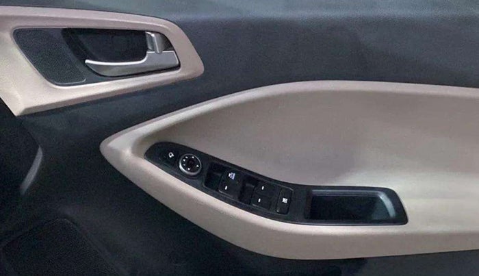 2019 Hyundai Elite i20 SPORTZ PLUS 1.2, Petrol, Manual, 18,617 km, Driver Side Door Panels Control