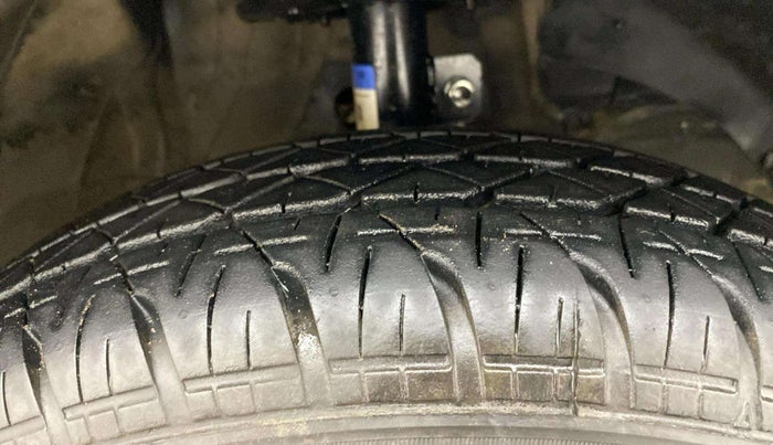 2021 Maruti Swift VXI AMT, Petrol, Automatic, 51,513 km, Right Front Tyre Tread