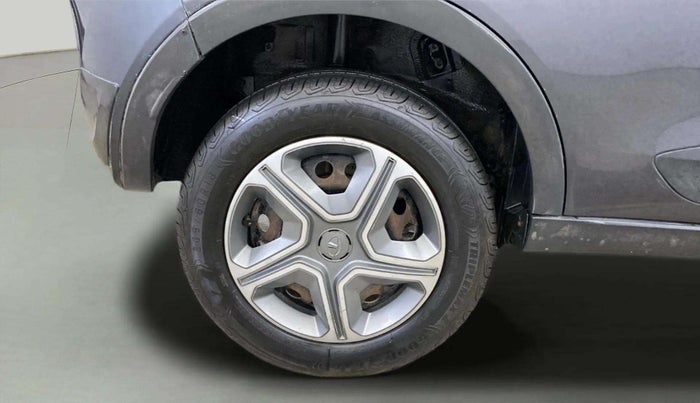 2018 Tata NEXON XM PETROL, Petrol, Manual, 33,715 km, Right Rear Wheel
