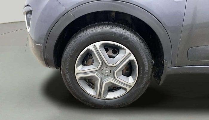 2018 Tata NEXON XM PETROL, Petrol, Manual, 33,715 km, Left Front Wheel