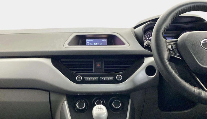 2018 Tata NEXON XM PETROL, Petrol, Manual, 33,715 km, Air Conditioner