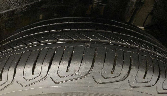 2018 Tata NEXON XM PETROL, Petrol, Manual, 33,715 km, Left Rear Tyre Tread