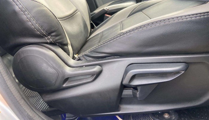 2021 Tata Tiago XZ PLUS PETROL, Petrol, Manual, 48,827 km, Driver Side Adjustment Panel