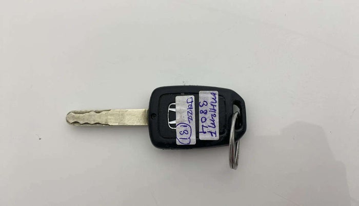 2015 Honda Jazz 1.2L I-VTEC SV, Petrol, Manual, 67,948 km, Key Close Up