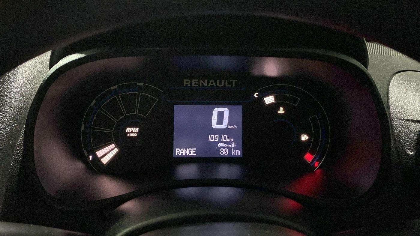 2023 Renault Kwid RXT 1.0, Petrol, Manual, 10,911 km, Odometer Image