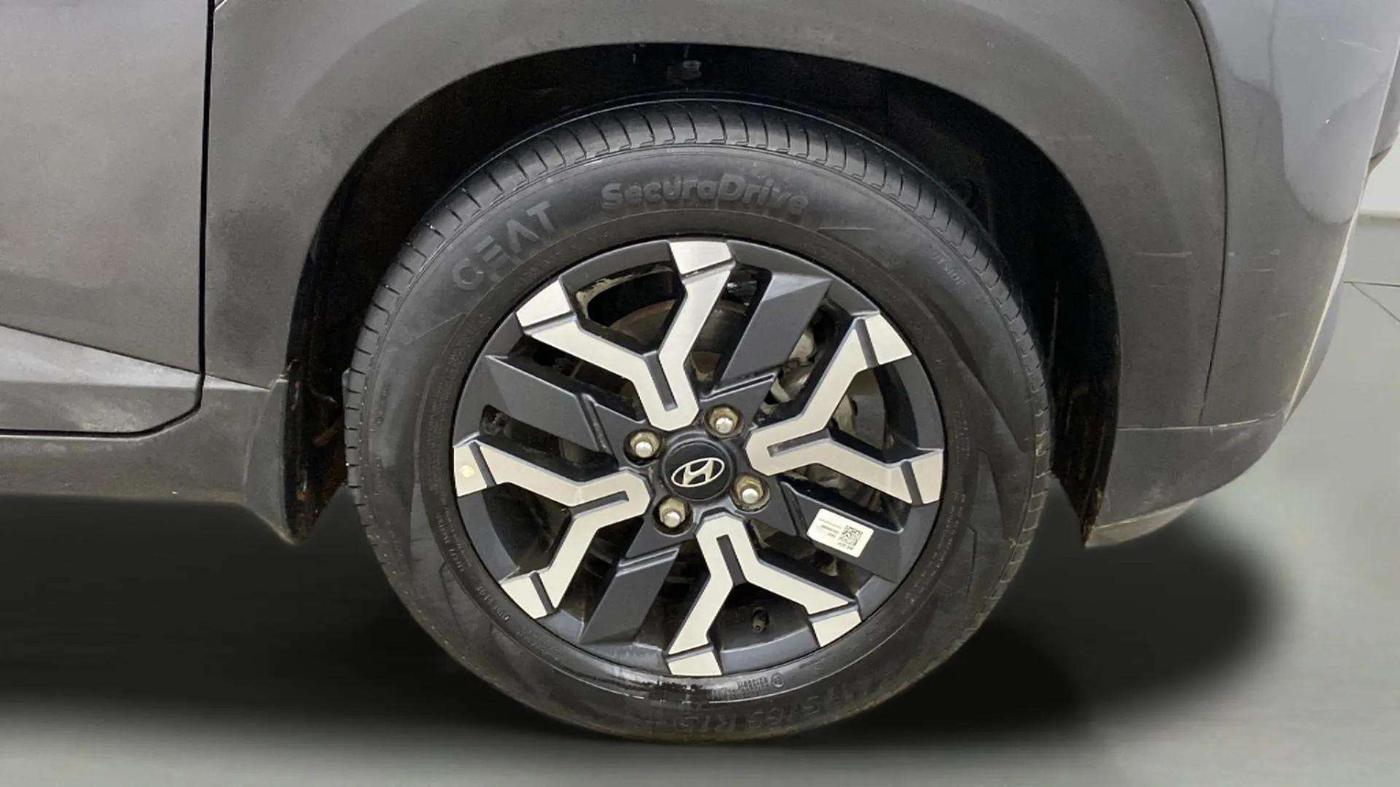 2024 Hyundai EXTER SX 1.2 CNG MT, CNG, Manual, 20,075 km, Right Front Wheel