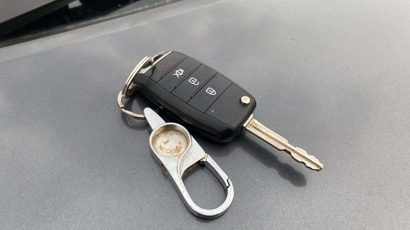 2021 Hyundai NEW SANTRO SPORTZ AMT, Petrol, Automatic, 34,483 km, Key Close Up