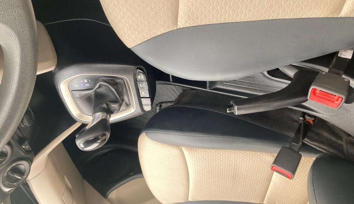 2021 Hyundai NEW SANTRO SPORTZ AMT, Petrol, Automatic, 34,483 km, Gear Lever