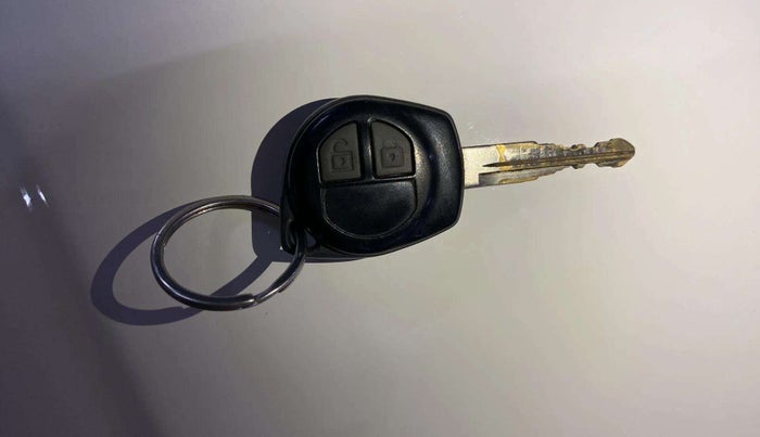 2014 Maruti Wagon R 1.0 VXI, Petrol, Manual, 80,125 km, Key Close Up