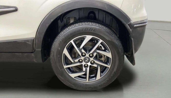 2023 Mahindra XUV300 W8 (O) 1.2 PETROL, Petrol, Manual, 36,405 km, Left Rear Wheel