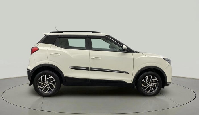 2023 Mahindra XUV300 W8 (O) 1.2 PETROL, Petrol, Manual, 36,405 km, Right Side View