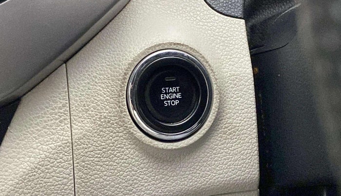 2023 Mahindra XUV300 W8 (O) 1.2 PETROL, Petrol, Manual, 36,405 km, Keyless Start/ Stop Button