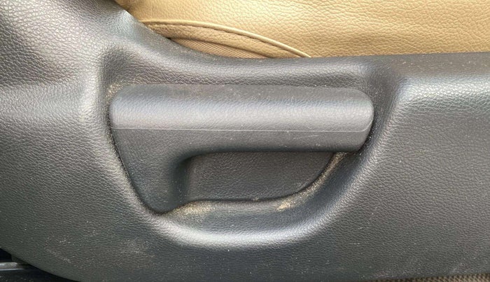 2018 Honda Jazz 1.2L I-VTEC V AT, Petrol, Automatic, 48,687 km, Driver Side Adjustment Panel