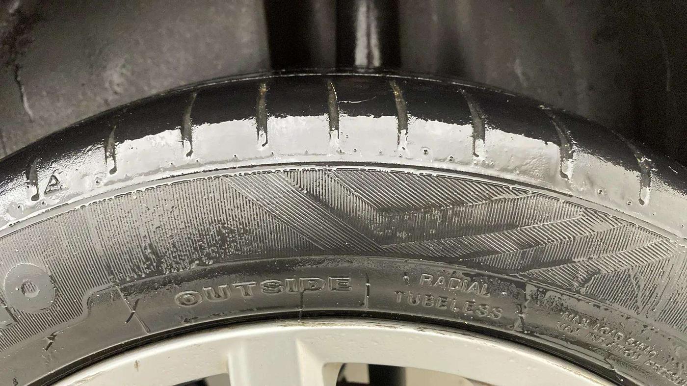 2017 Volkswagen Polo GT TSI AT, Petrol, Automatic, 76,852 km, Left Rear Tyre Tread