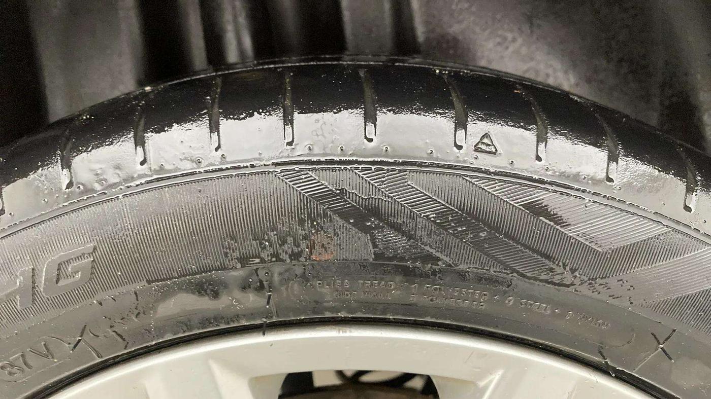 2017 Volkswagen Polo GT TSI AT, Petrol, Automatic, 76,852 km, Right Rear Tyre Tread