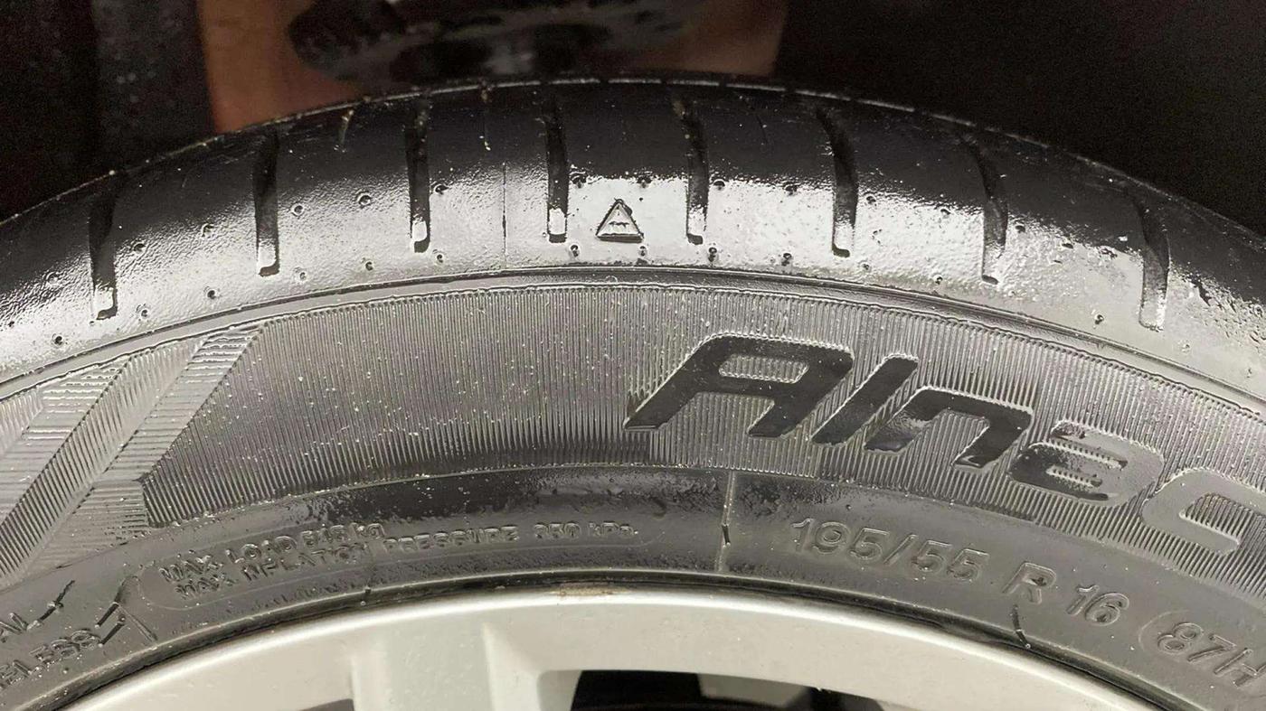 2017 Volkswagen Polo GT TSI AT, Petrol, Automatic, 76,852 km, Right Front Tyre Tread