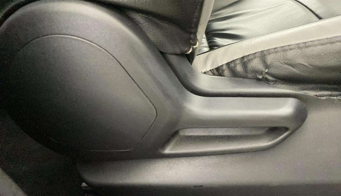 2022 Tata NEXON XE PETROL, Petrol, Manual, 53,300 km, Driver Side Adjustment Panel