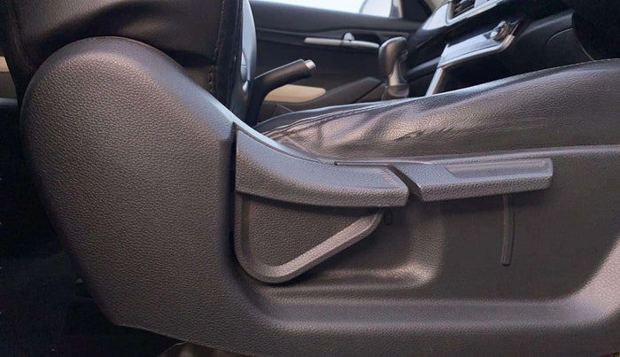 2021 KIA SELTOS HTK PLUS 1.5 IMT, Petrol, Manual, 21,903 km, Driver Side Adjustment Panel