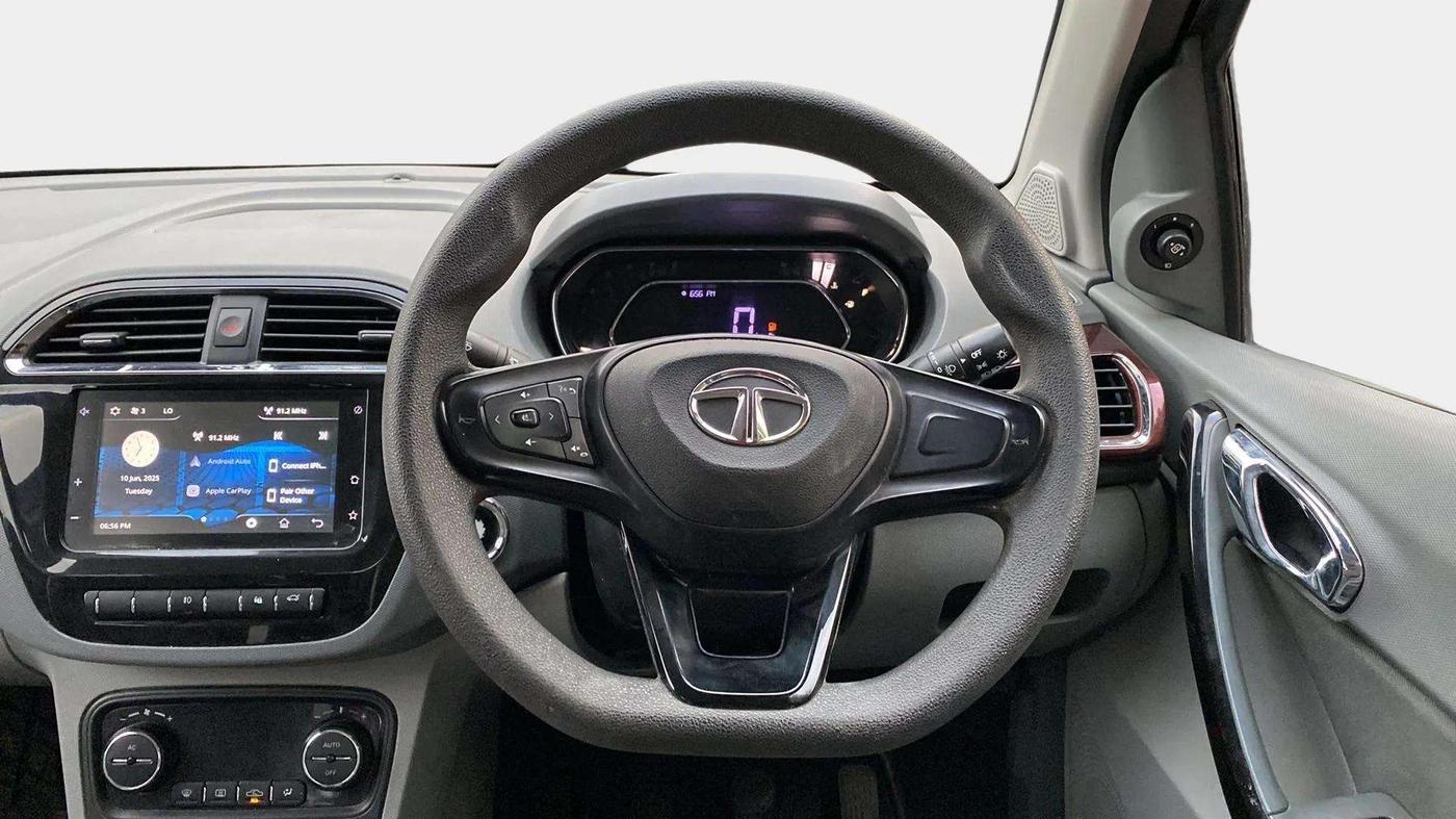 2020 Tata TIGOR XZ PLUS PETROL, Petrol, Manual, 80,241 km, Steering Wheel Close Up